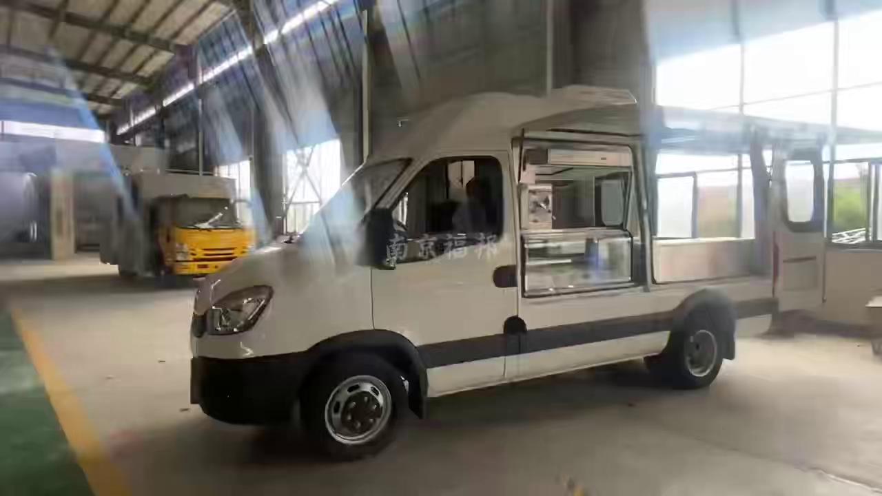 依维柯冰淇淋奶茶咖啡摆摊车